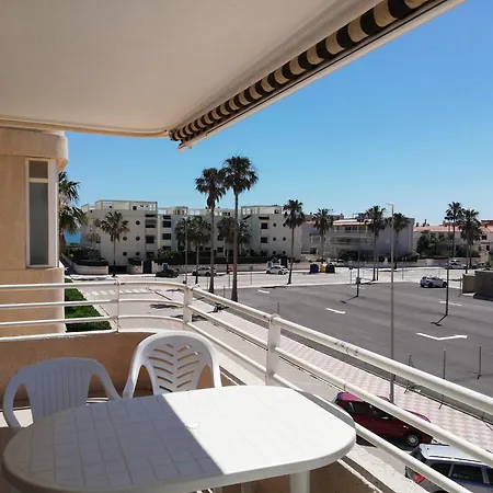 Olas Solo Familias Serviplaya Apartment *